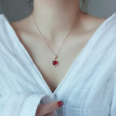 Fox Color Changing Warm Stone Necklace Pendant